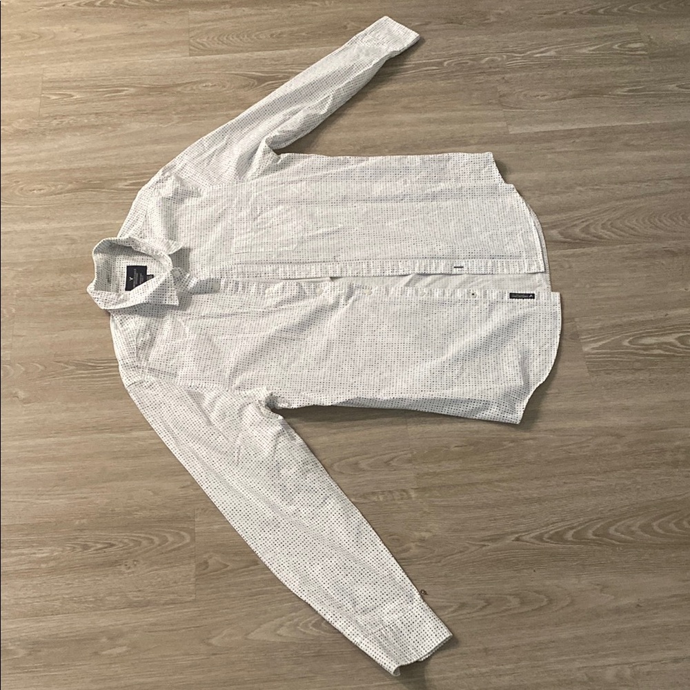 American Eagle men’s shirt